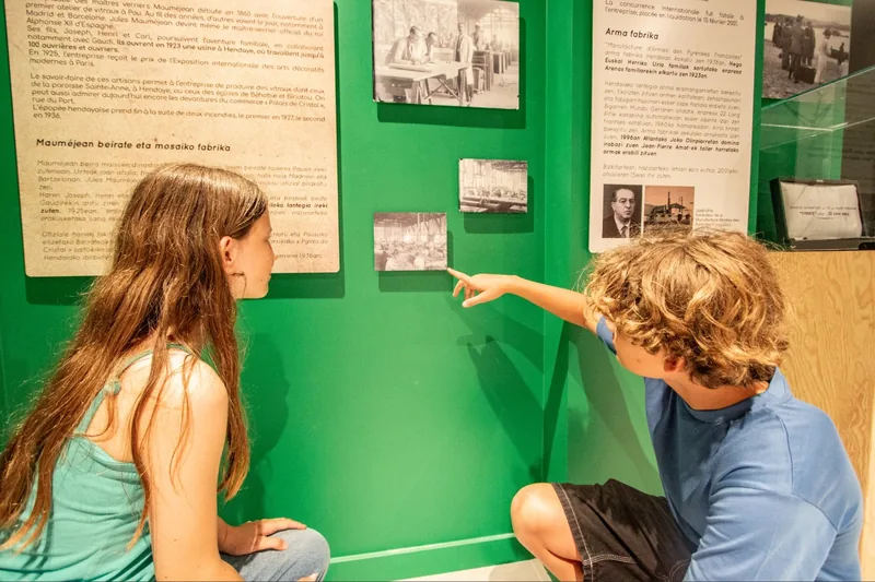 Ma première visite au musée in Hendaye: Live Repertoire
