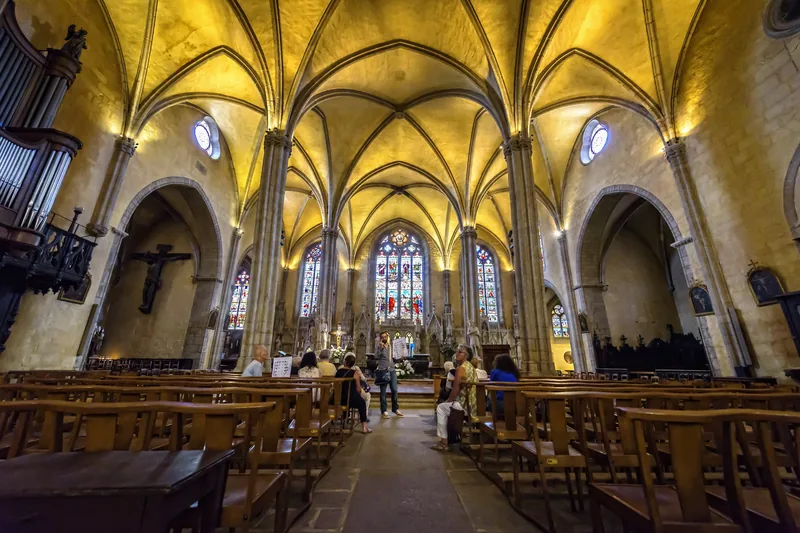 Saint-Michel-des-Lions Guided Tour in Limoges
