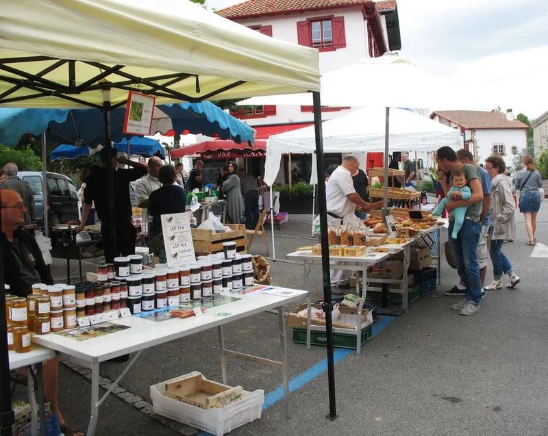 Saint-Pee-sur-Nivelle Traditional Market