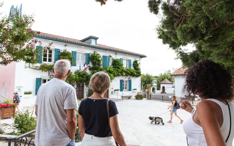 Visite Commentee : Sous le Soleil Qui Chante… in Arcangues