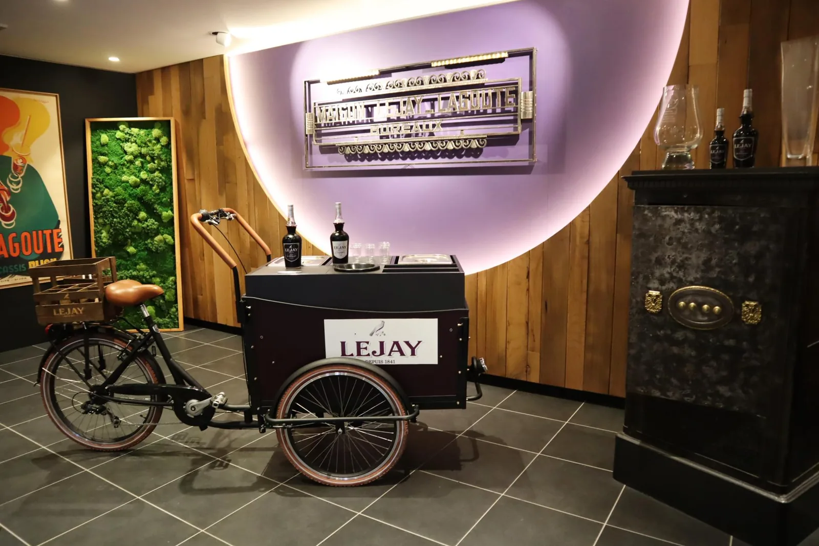 Lejay Lagoute: Crème de Cassis in Dijon