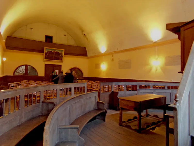 Châtillon-sur-Loire: Stories of the Protestant Temple